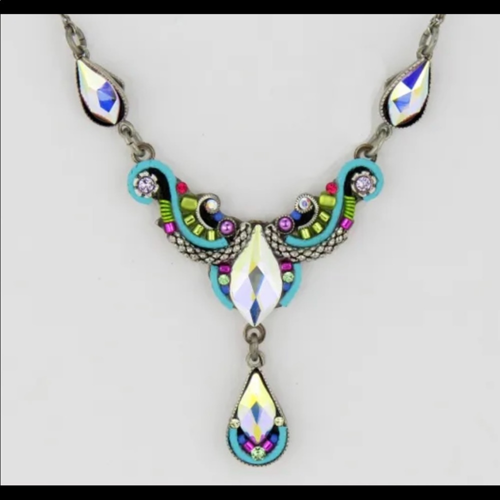NEW FIREFLY NECKLACE